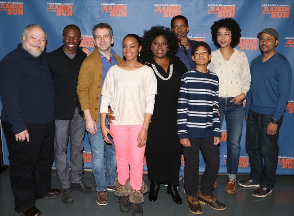 Photo Coverage: Denzel Washington & Company of A RAISIN IN THE SUN Meets the Press Image