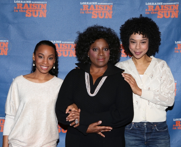 Photo Coverage: Denzel Washington & Company of A RAISIN IN THE SUN Meets the Press Image