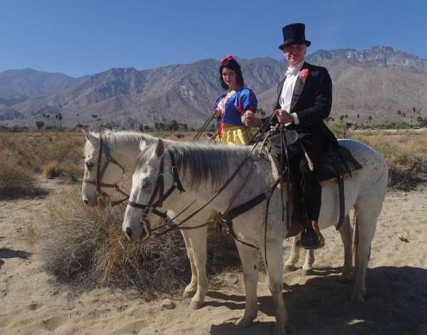 Photo Flash: Renowned Artist Kevin Berlin Ties the Knot with Snow White - First Look! Image