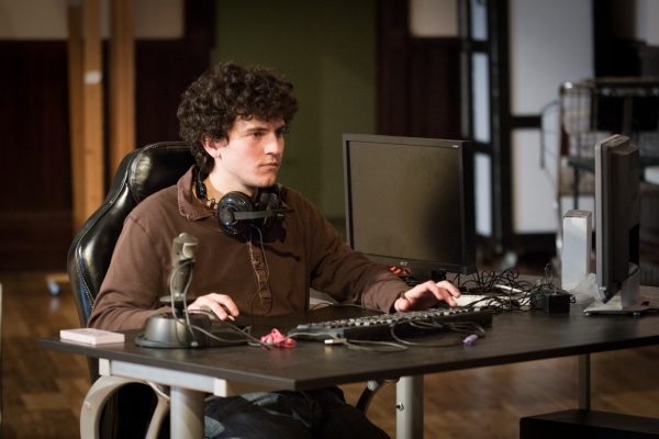 Photo Flash: In Rehearsal for Steppenwolf for Young Adults' Chicago Premiere of LEVELING UP Image