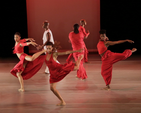 Photo Flash: Sneak Peek at Alvin Ailey American Dance Theater, Coming to Houston, 3/14-15 