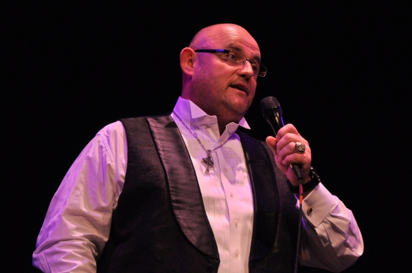 Photo Coverage: Ronan Tynan Plays Patchogue Theatre Image
