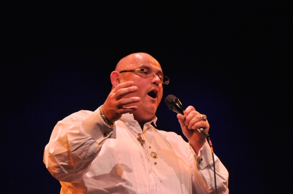 Photo Coverage: Ronan Tynan Plays Patchogue Theatre Image