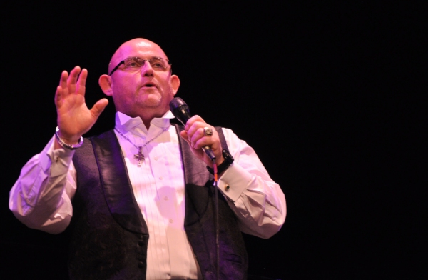 Photo Coverage: Ronan Tynan Plays Patchogue Theatre Image