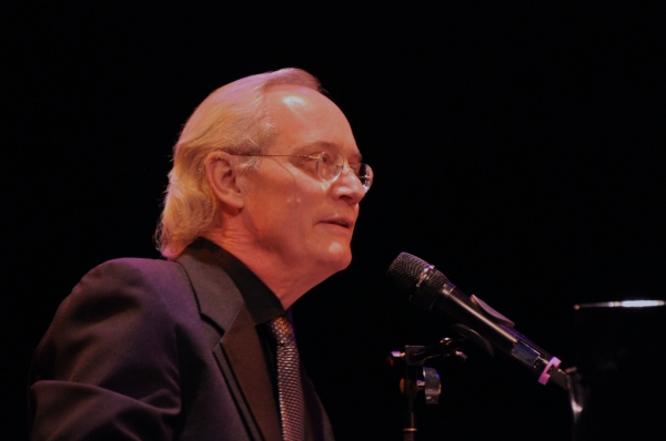 Photo Coverage: Ronan Tynan Plays Patchogue Theatre Image
