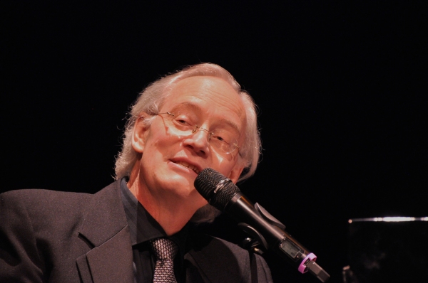 Photo Coverage: Ronan Tynan Plays Patchogue Theatre Image