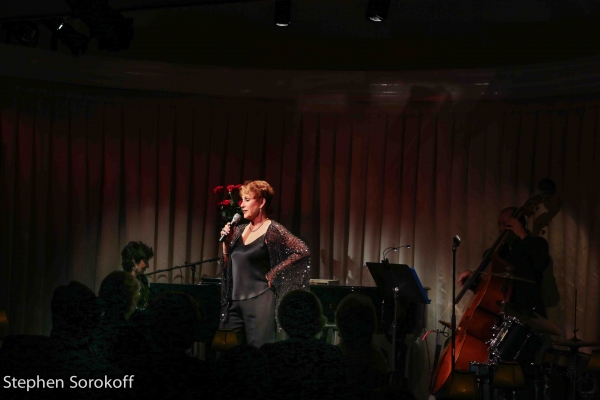 Photo Coverage: Amanda McBroom Plays the Colony Hotel in Palm Beach 