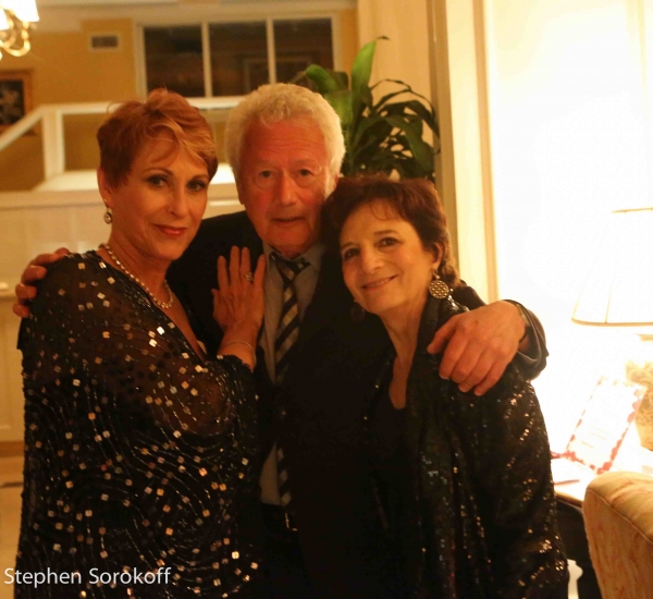 Photo Coverage: Amanda McBroom Plays the Colony Hotel in Palm Beach Image
