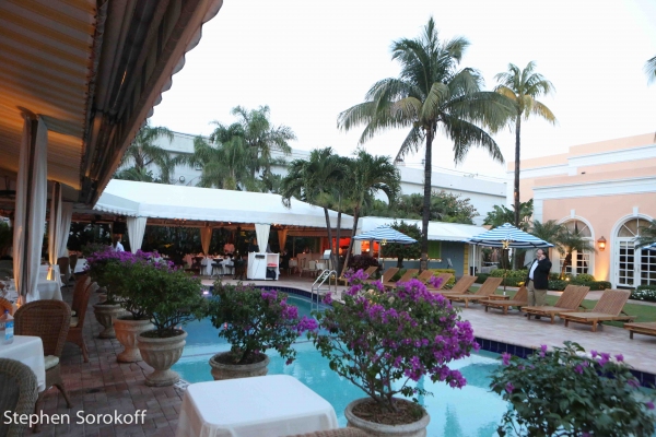 Photo Coverage: Amanda McBroom Plays the Colony Hotel in Palm Beach Image