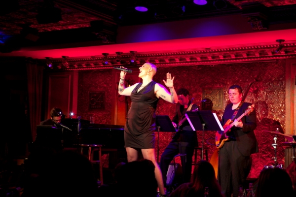 Photo Flash: Shakina Brings ONE WOMAN SHOW to 54 Below  Image