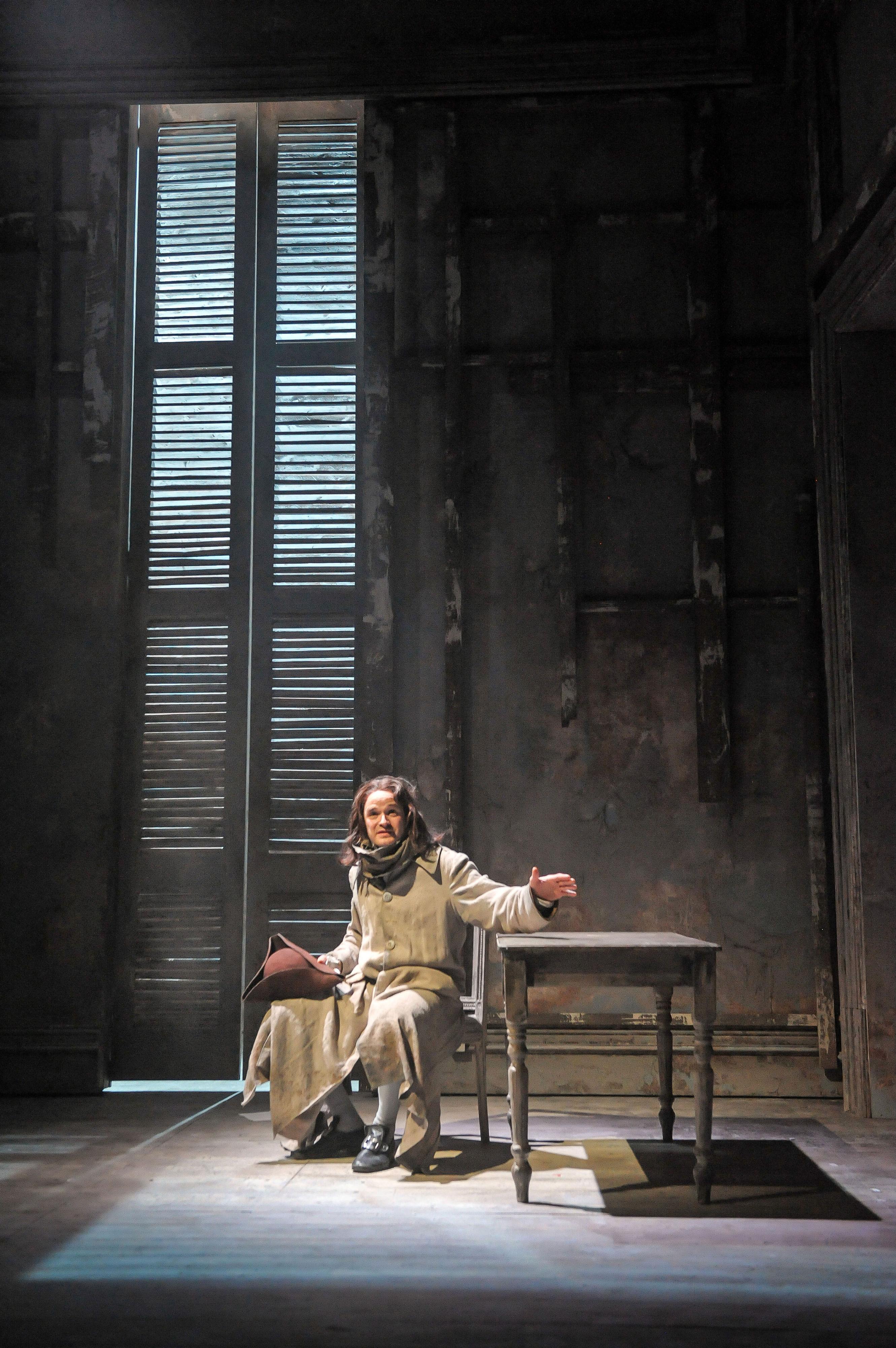 Photo Flash: First Look at Joshua Silver, Yolanda Kettle and More in A TALE OF TWO CITIES Image