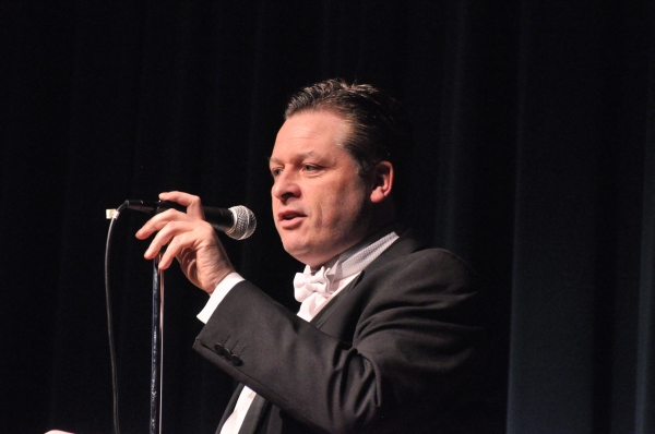 Photo Coverage: Anthony Kearns Gives Benefit Concert for Oasis Image