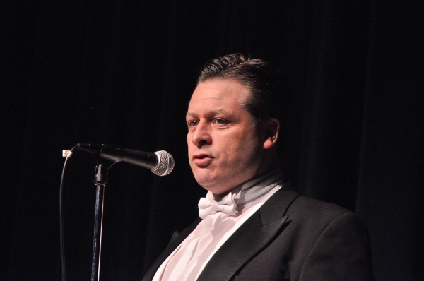 Photo Coverage: Anthony Kearns Gives Benefit Concert for Oasis Image