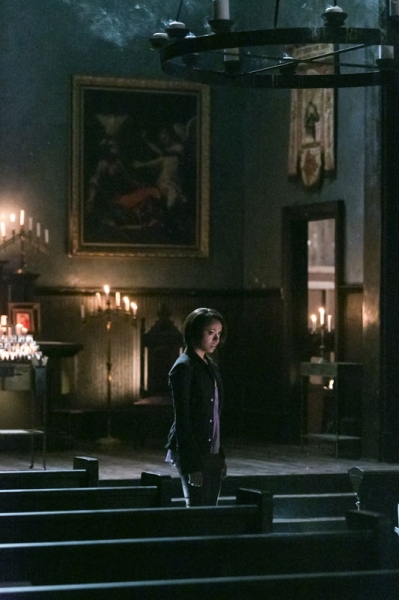 Photo Flash: First Look at this Week's Episode of THE VAMPIRE DIARIES Image