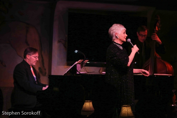 Photo Coverage: Shirley Jones Makes Cafe Carlyle Debut! Image