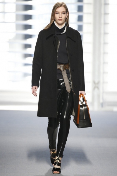 Photo Coverage: Nicolas Ghesquiere's First Louis Vuitton Collection Image