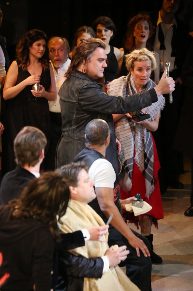 Emma Thompson and Bryn Terfel and cast  Photo