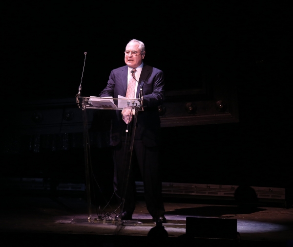 Photo Coverage: Bernadette Peters, Liam Neeson, & Alan Cumming & More Salute Sam Mendes at Roundabout Gala! Image