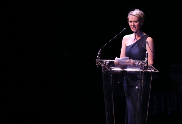 Photo Coverage: Bernadette Peters, Liam Neeson, & Alan Cumming & More Salute Sam Mendes at Roundabout Gala! Image