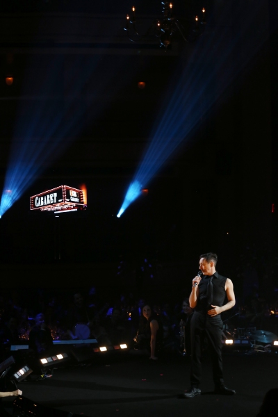 Photo Coverage: Bernadette Peters, Liam Neeson, & Alan Cumming & More Salute Sam Mendes at Roundabout Gala! Image