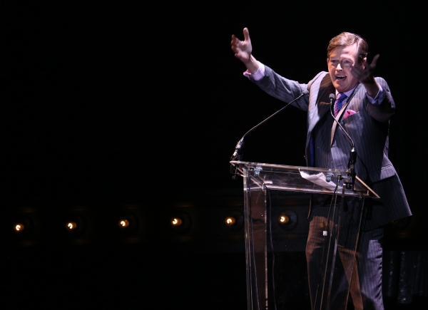 Photo Coverage: Bernadette Peters, Liam Neeson, & Alan Cumming & More Salute Sam Mendes at Roundabout Gala! Image