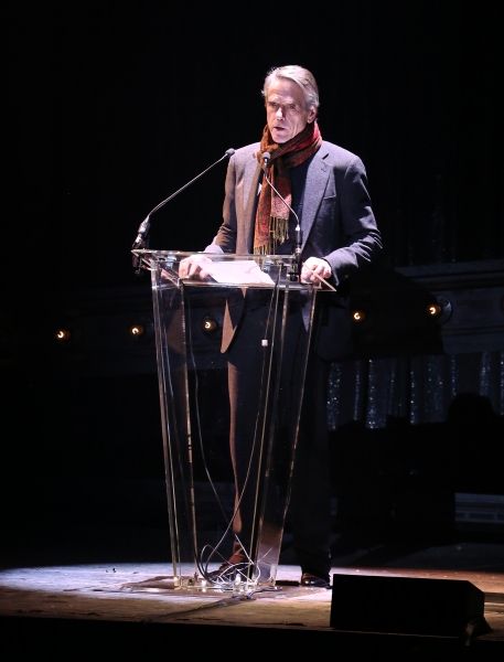 Photo Coverage: Bernadette Peters, Liam Neeson, & Alan Cumming & More Salute Sam Mendes at Roundabout Gala! Image