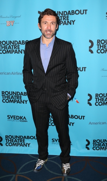 Photo Coverage: On the Red Carpet with Helen Mirren, Jeremy Irons & More at the Roundabout Spring Gala Image
