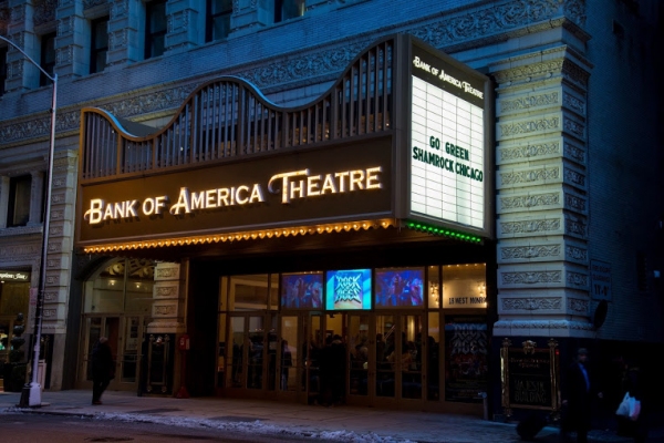 Photo Flash: Broadway In Chicago & Performers From HEARTBEAT OF HOME Green Marquees As Part of ShamROCK Chicago Image