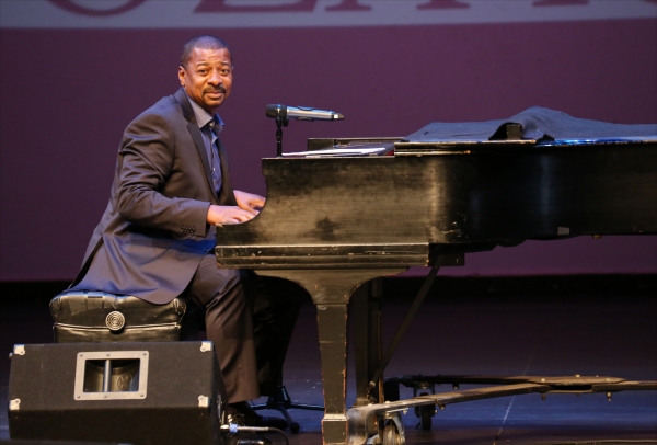 Photo Coverage: New Federal Theatre Honors Voza Rivers - Part One Image