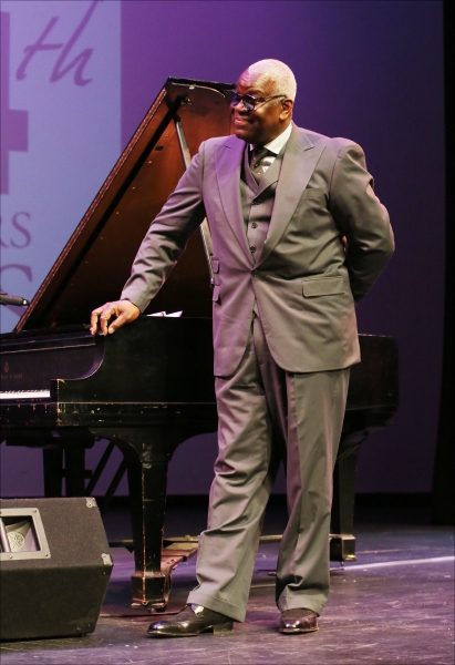 Photo Coverage: New Federal Theatre Honors Voza Rivers - Part One Image