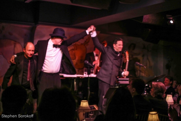 Photo Coverage: John Pizzarelli Brings STRICTLY BOSSA NOVA to Cafe Carlyle Image