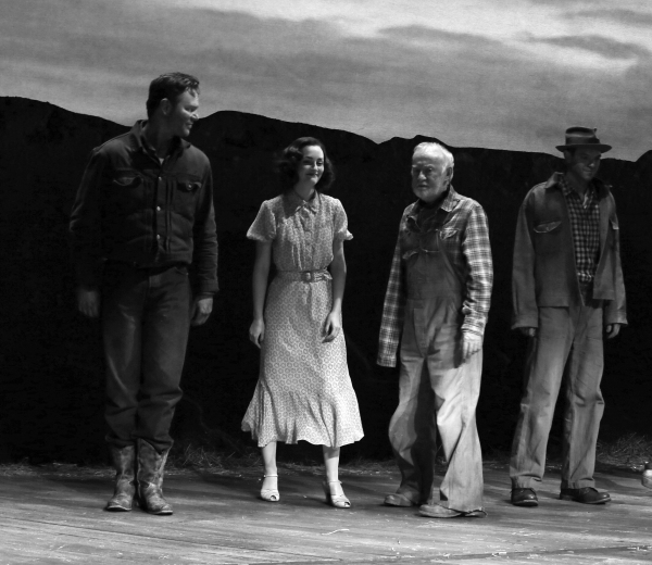 Photo Coverage: James Franco, Chris O'Dowd & Leighton Meester Take First Bows in OF MICE AND MEN Image