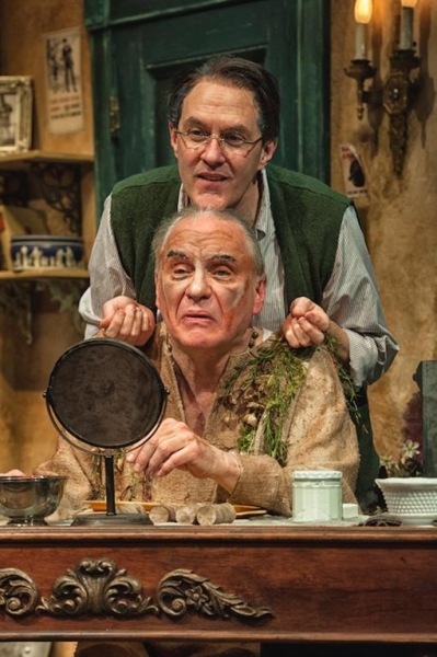 Photo Flash: First Look at Everyman Theatre's THE DRESSER with Carl Schurr, Bruce Randolph Nelson & More! Image