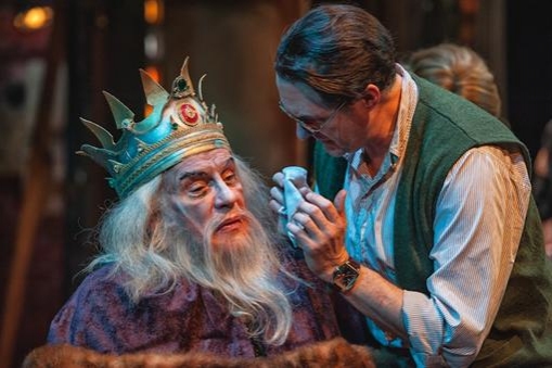 Photo Flash: First Look at Everyman Theatre's THE DRESSER with Carl Schurr, Bruce Randolph Nelson & More! Image