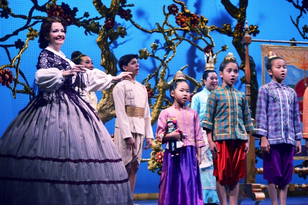 Photo Flash: First Look at Michele Ragusa and More in Maltz Jupiter Theatre's THE KING AND I Image