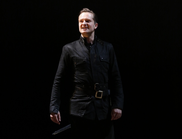 Photo Flash: First Look at Michael Pennington and More in KING LEAR at Theater for a New Audience Image