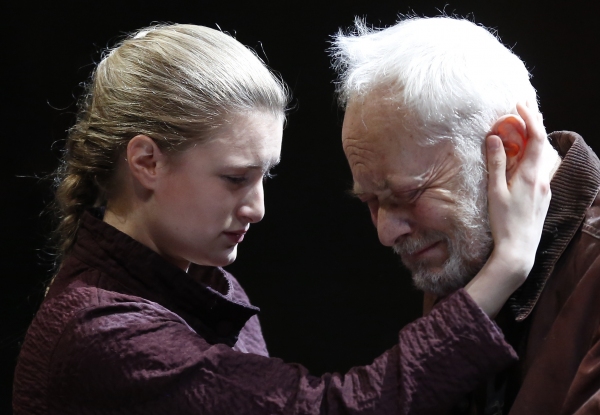 Photo Flash: First Look at Michael Pennington and More in KING LEAR at Theater for a New Audience Image