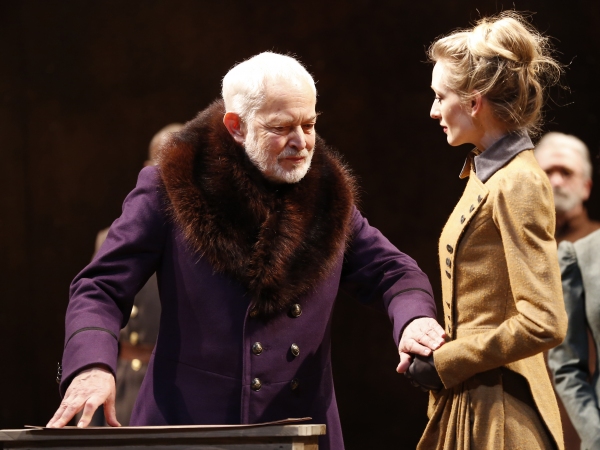 Photo Flash: First Look at Michael Pennington and More in KING LEAR at Theater for a New Audience Image