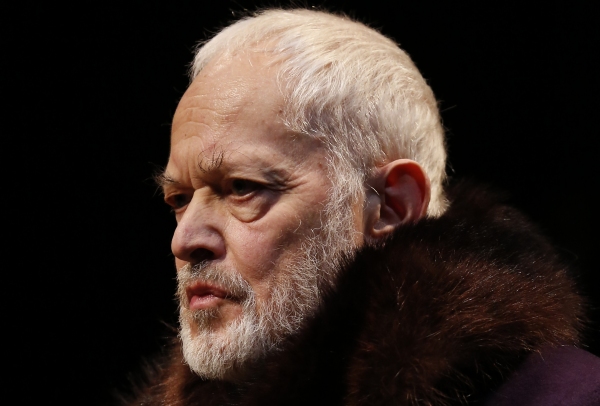 Photo Flash: First Look at Michael Pennington and More in KING LEAR at Theater for a New Audience Image