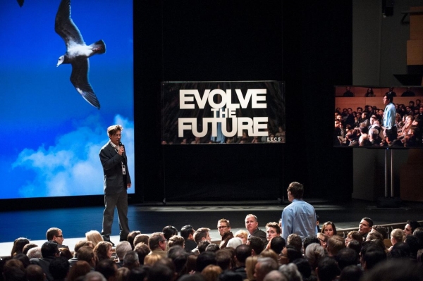 Photo Flash: New Stills From TRANSCENDENCE, Starring Johnny Depp Image