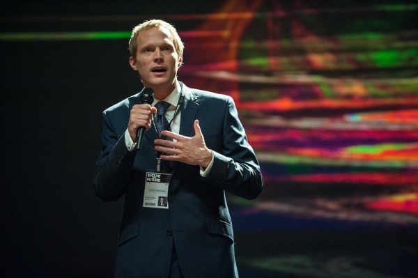 Photo Flash: New Stills From TRANSCENDENCE, Starring Johnny Depp Image