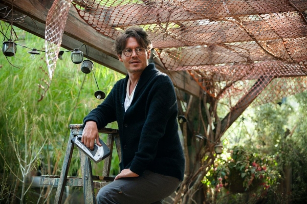 Photo Flash: New Stills From TRANSCENDENCE, Starring Johnny Depp Image