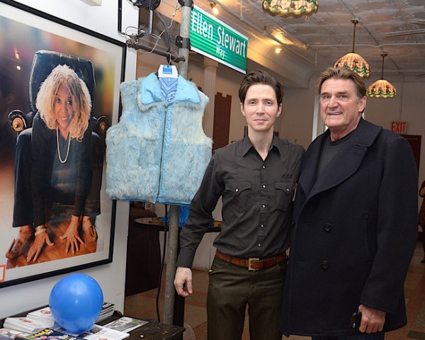 Photo Flash: La MaMa and Monk Parrots Celebrate BUM PHILLIPS ALL-AMERICAN OPERA Benefit Performance Image