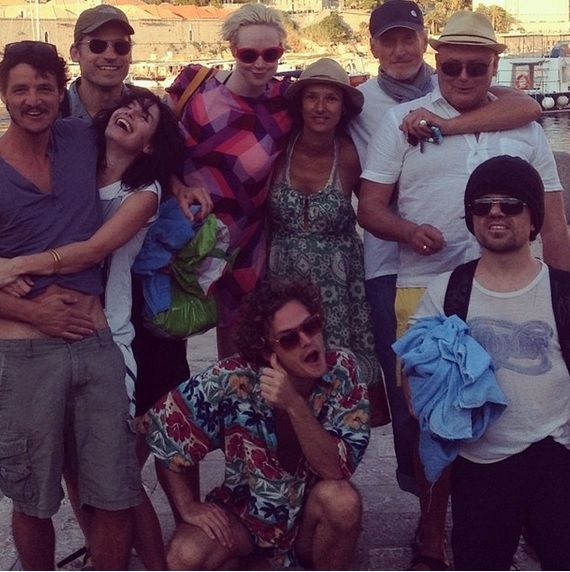 Photo Flash: GAME OF THRONES Cast Poses at the Beach Image