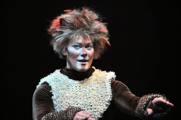 Photo Flash: First Look at Heidi Kettenring, Matthew R. Jones and More in Marriott Theatre's CATS Image