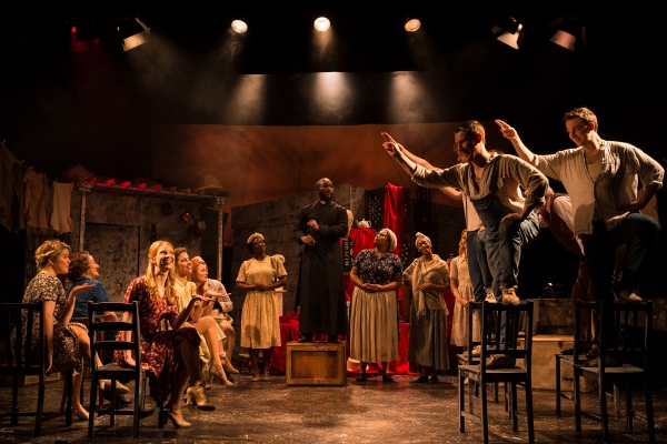 Photo Flash: First Look at West End's FINIAN'S RAINBOW- Opens Tonight! Image