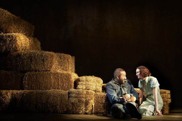 Photo Flash: First Look at James Franco, Chris O'Dowd & Leighton Meester in Broadway's OF MICE AND MEN Image