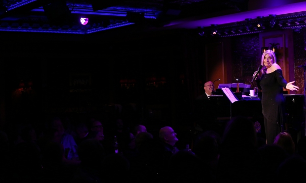 Photo Coverage: Roslyn Kind Makes 54 Below Debut to SRO Crowd!  Image
