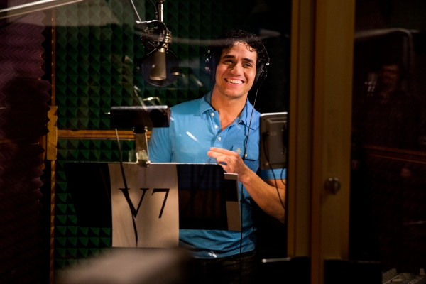 Photo Flash: A Whole New Album! In the Recording Studio with Cast of ALADDIN Image