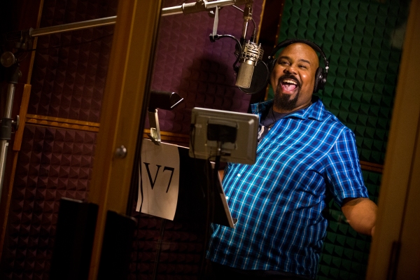 Photo Flash: A Whole New Album! In the Recording Studio with Cast of ALADDIN Image